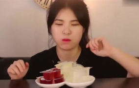 小姐姐吃果冻韩版的歌,小姐姐吃果冻韩版，带你领略异国风情